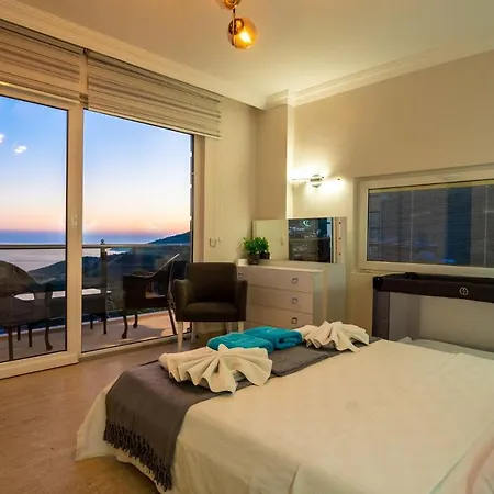 Fantastic Kalkan Villa With Heated Infinity Pool & Amazing Sea Views